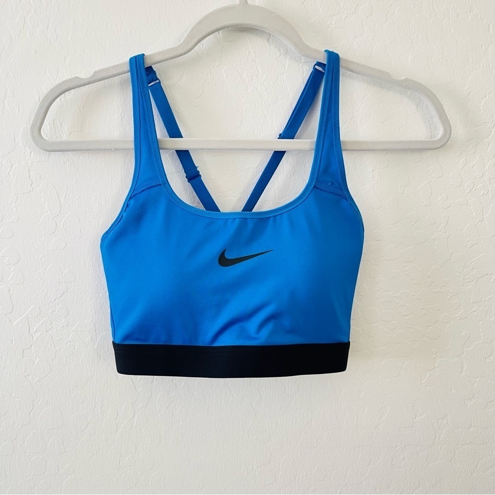 Nike Women's Vibrant Blue Sports Bra